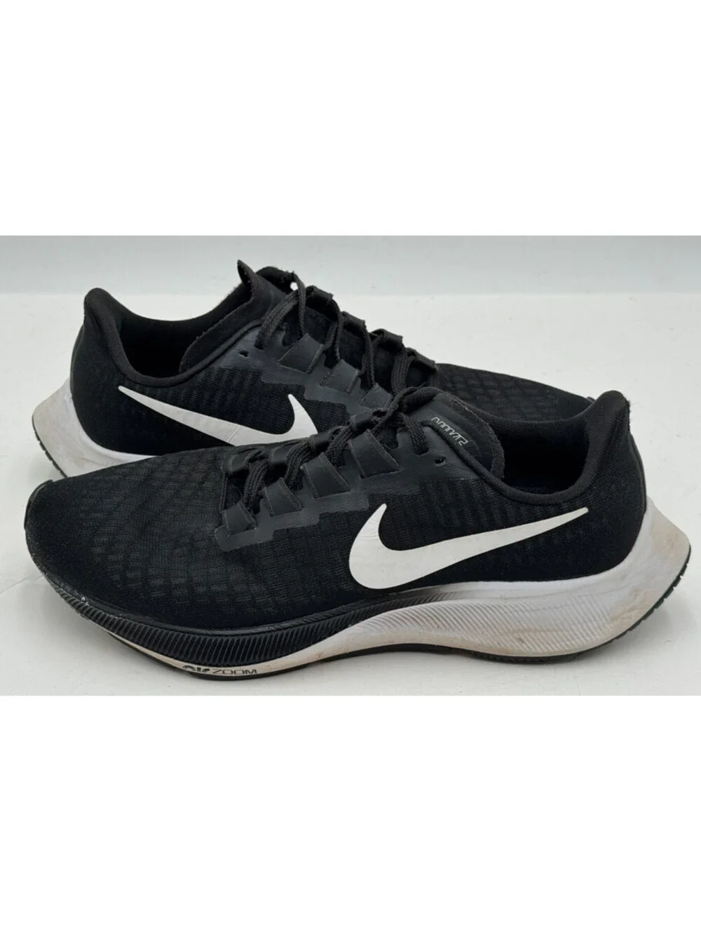 Nike Air Zoom Pegasus 37 Women's Sneakers 8 Black White Running Shoes BQ9647-002